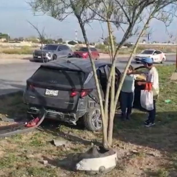 Mujer Choca al Intentar Matar un Mosco en Torreón, Coahuila
